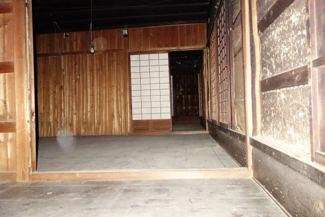 detached 清内路上清内路