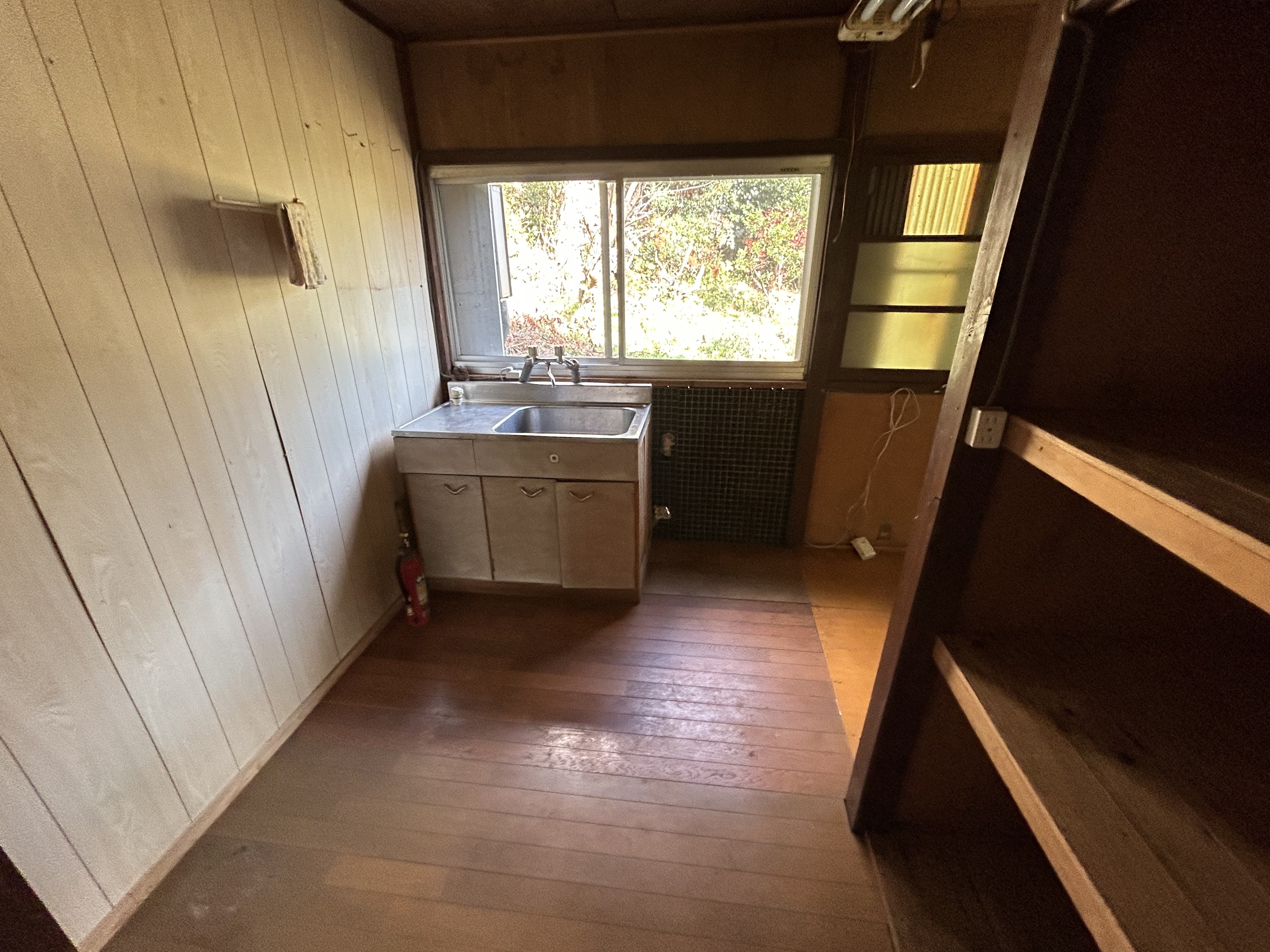 自然光が差し込む調理スペース