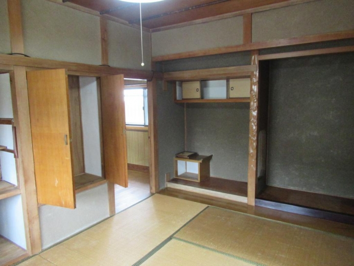 detached 亀川中央町