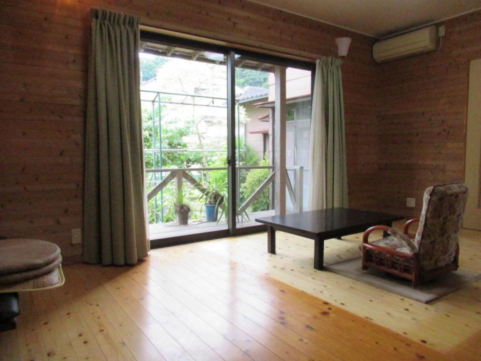 detached 亀川中央町