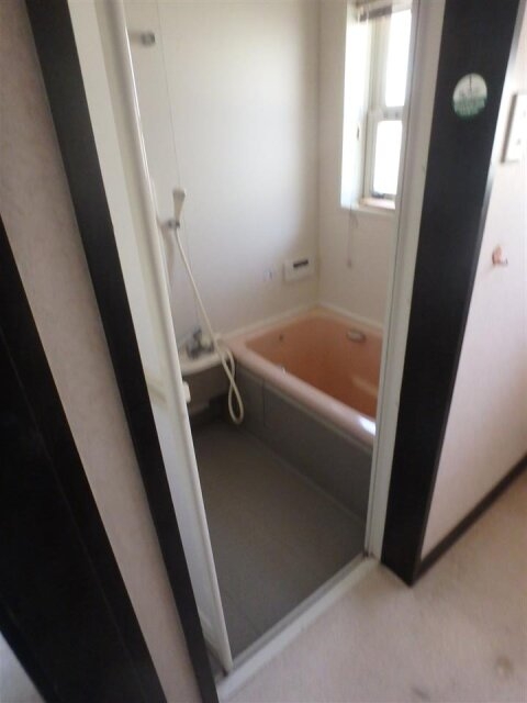 清潔感のあるバスルーム