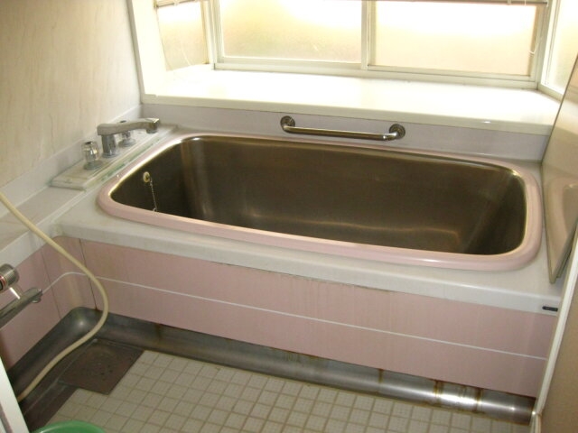 ゆったりとしたバスタイムを楽しめる浴槽