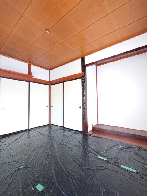 和の趣が漂う落ち着いた空間