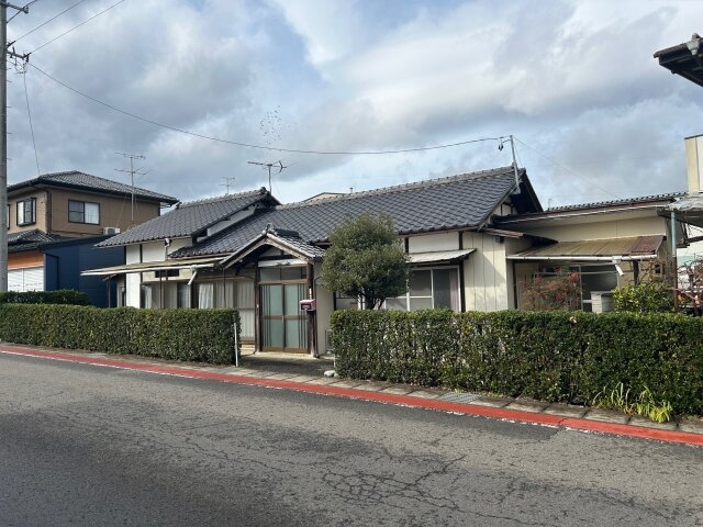 日本伝統の趣を感じさせる外観