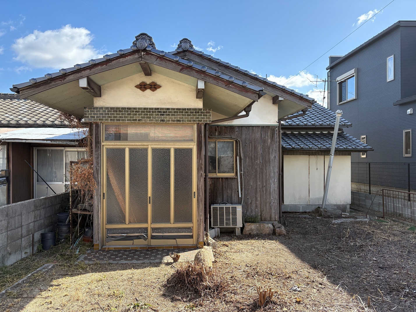 detached 大字西高泊