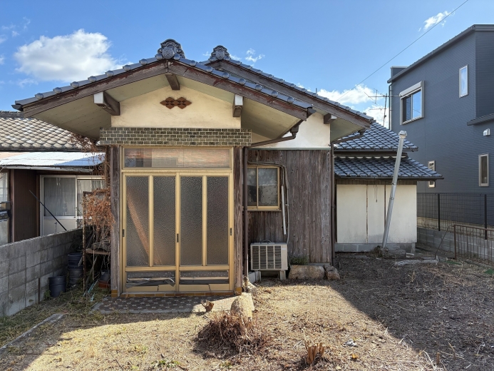 detached 大字西高泊