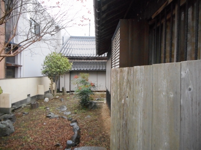 detached 三明１−１２