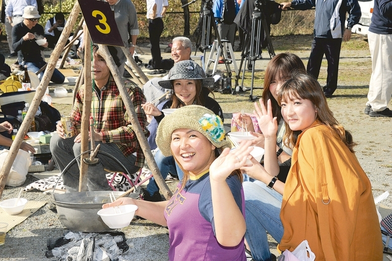 楽しいアウトドアクッキングの時間